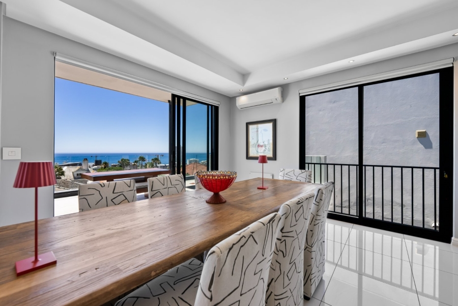 To Let 4 Bedroom Property for Rent in Fresnaye Western Cape
